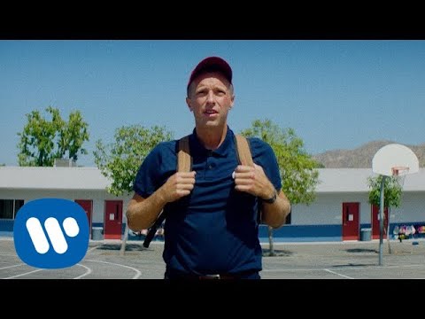 Coldplay – Champion Of The World (Official Video)