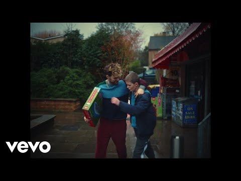Tom Grennan – Little Bit of Love (Official Video)